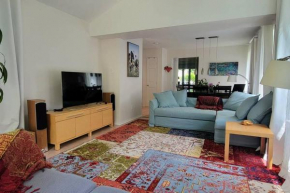 Charming 3 Bedroom House by Gatineau Park Home away from Home